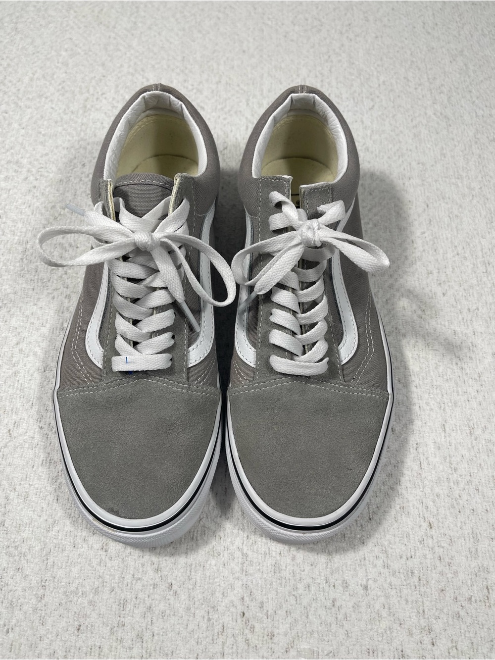 VANS Old Skool Gray White Lace Up MENS 7 /WMS 8.5 Canvas Suede Sneakers SKU#0398